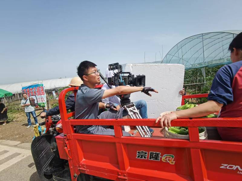 电商爆款背后的推手：陇川县产品视频拍摄公司精准捕捉卖点痛点